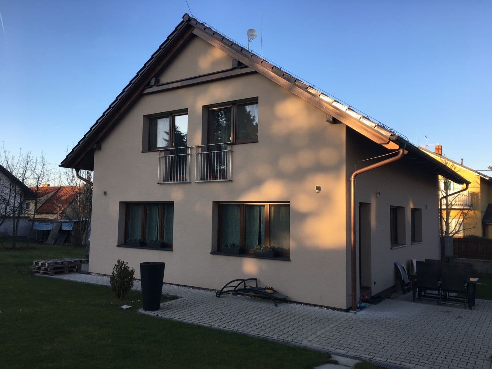 Prodej domu 176 m², pozemek 506 m², V Zátiší, Zdiby, Středočeský kraj Prodej domu 176 m², pozemek 506 m², V Zátiší, Zdiby, Středočeský kraj