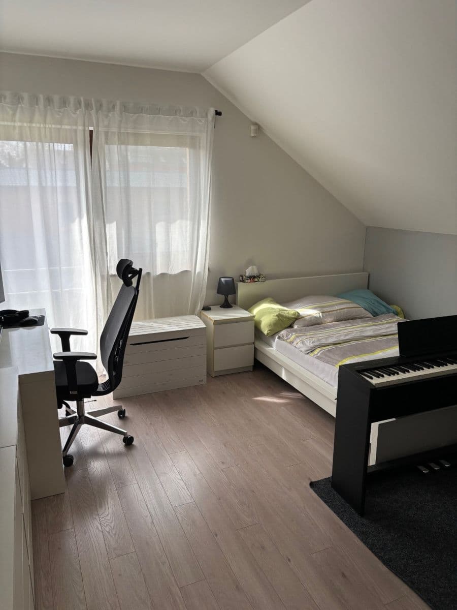 Prodej domu 176 m², pozemek 506 m², V Zátiší, Zdiby, Středočeský kraj Prodej domu 176 m², pozemek 506 m², V Zátiší, Zdiby, Středočeský kraj