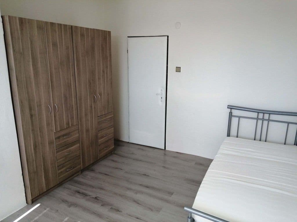 Pronájem bytu Garsoniéra 18 m², Vranovská, Petržalka, Bratislavský kraj Pronájem bytu Garsoniéra 18 m², Vranovská, Petržalka, Bratislavský kraj