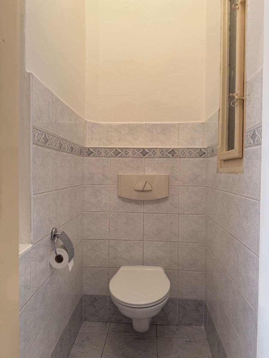 Pronájem bytu 1+1 46 m², Písecká, Praha, Praha Pronájem bytu 1+1 46 m², Písecká, Praha, Praha