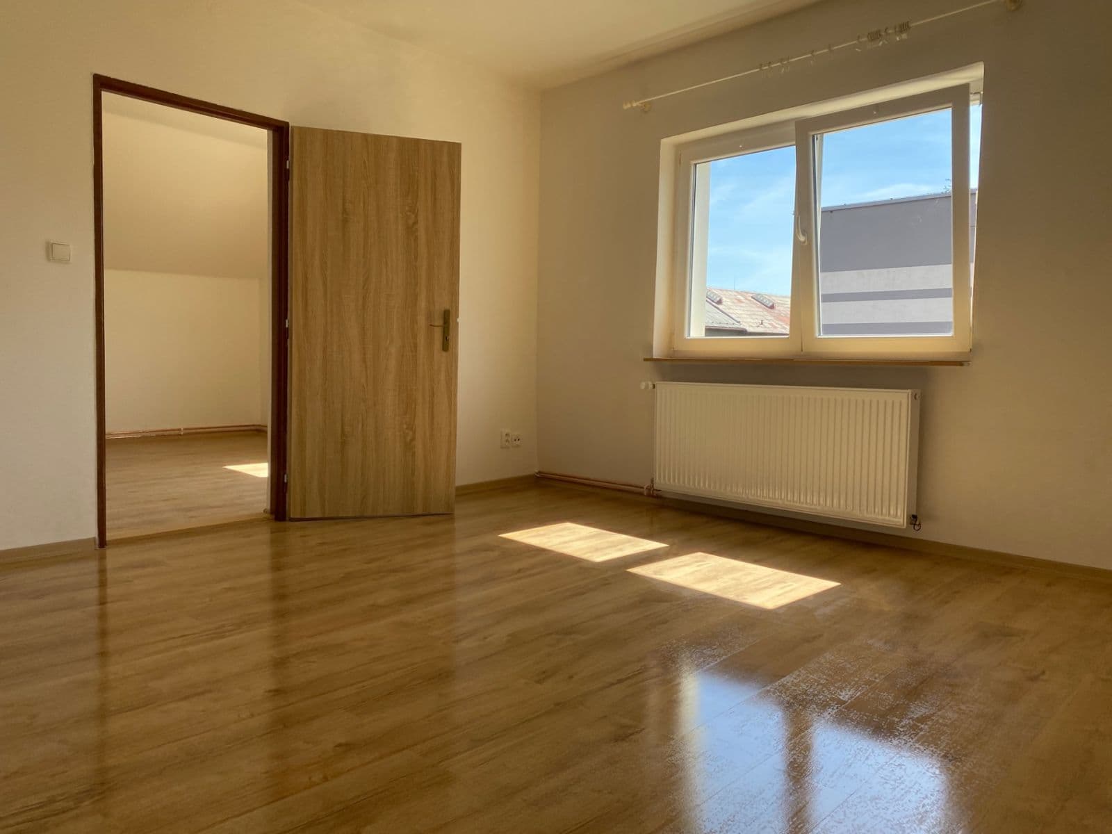 Pronájem bytu 3+1 104 m², Tovární, Dubí, Ústecký kraj Pronájem bytu 3+1 104 m², Tovární, Dubí, Ústecký kraj