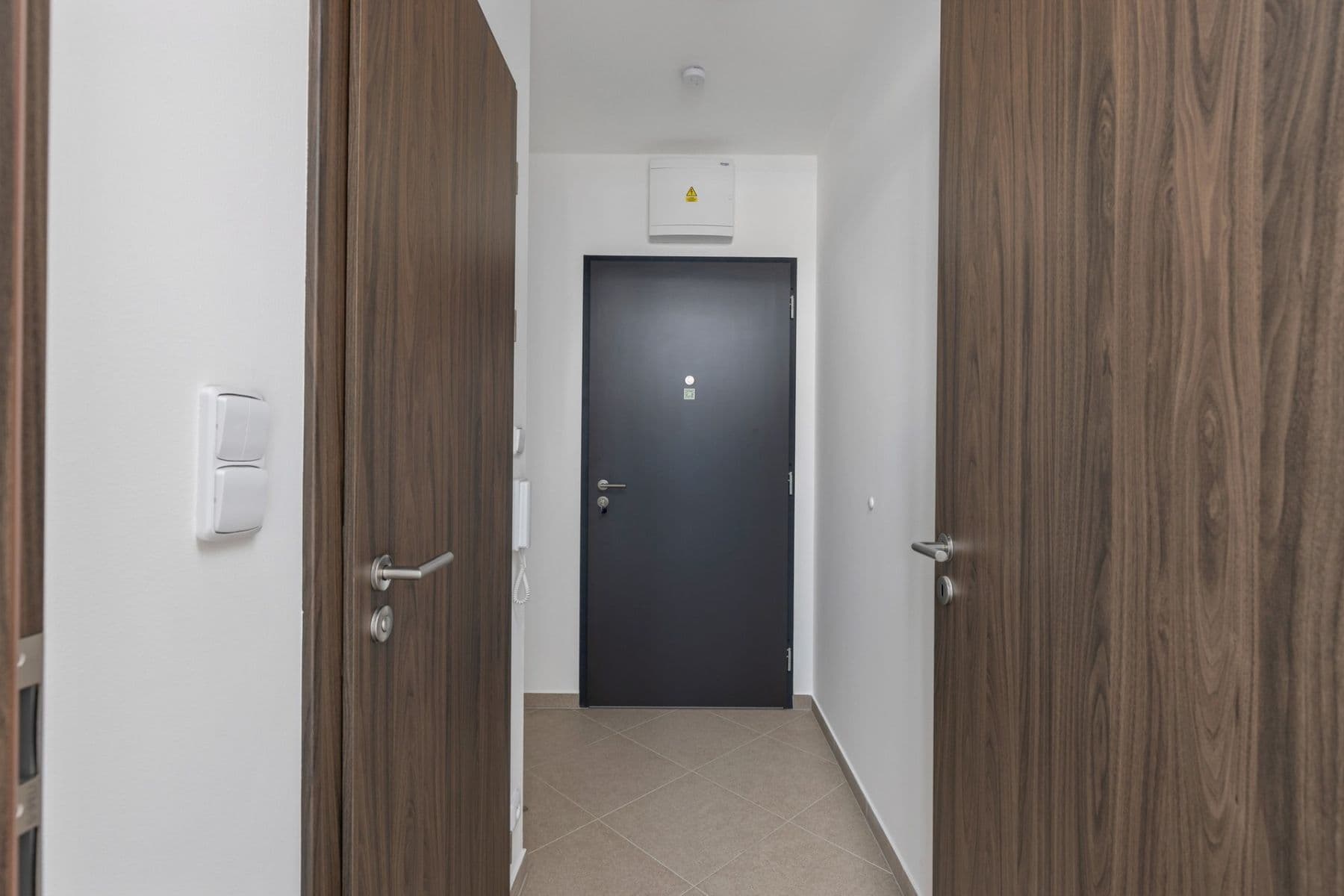 Pronájem bytu 1+kk 30 m², Honzíkova, Praha, Praha Pronájem bytu 1+kk 30 m², Honzíkova, Praha, Praha