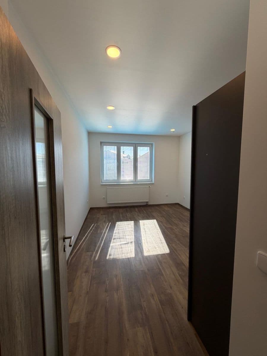 Pronájem bytu 2+kk 59 m², Nad Šutkou, Praha, Praha Pronájem bytu 2+kk 59 m², Nad Šutkou, Praha, Praha