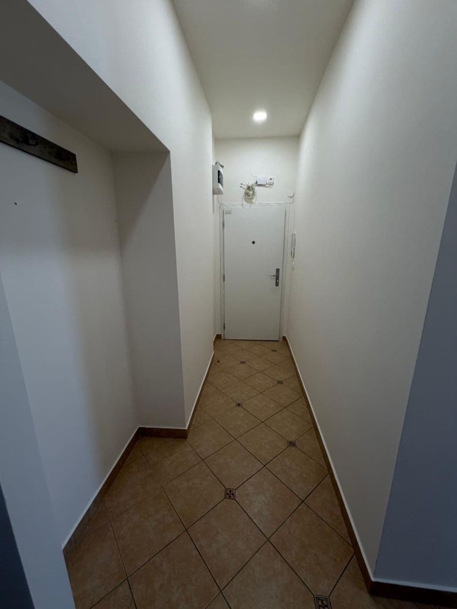 Pronájem bytu 2+kk 59 m², Nad Šutkou, Praha, Praha Pronájem bytu 2+kk 59 m², Nad Šutkou, Praha, Praha