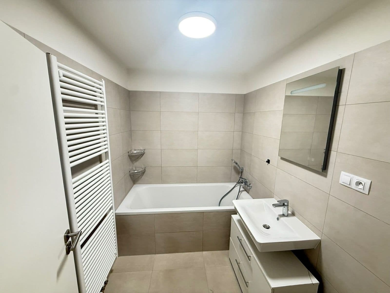 Pronájem bytu 2+kk 119 m², Sportovní, Brno, Jihomoravský kraj Pronájem bytu 2+kk 119 m², Sportovní, Brno, Jihomoravský kraj