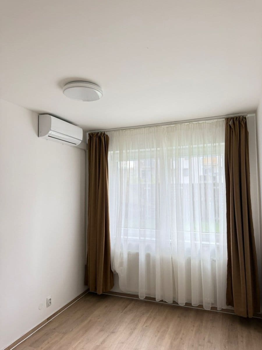 Pronájem bytu 2+kk 119 m², Sportovní, Brno, Jihomoravský kraj Pronájem bytu 2+kk 119 m², Sportovní, Brno, Jihomoravský kraj