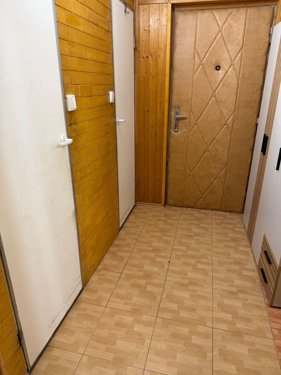 Pronájem bytu 2+kk 41 m², Na Výsluní, Neratovice, Středočeský kraj Pronájem bytu 2+kk 41 m², Na Výsluní, Neratovice, Středočeský kraj