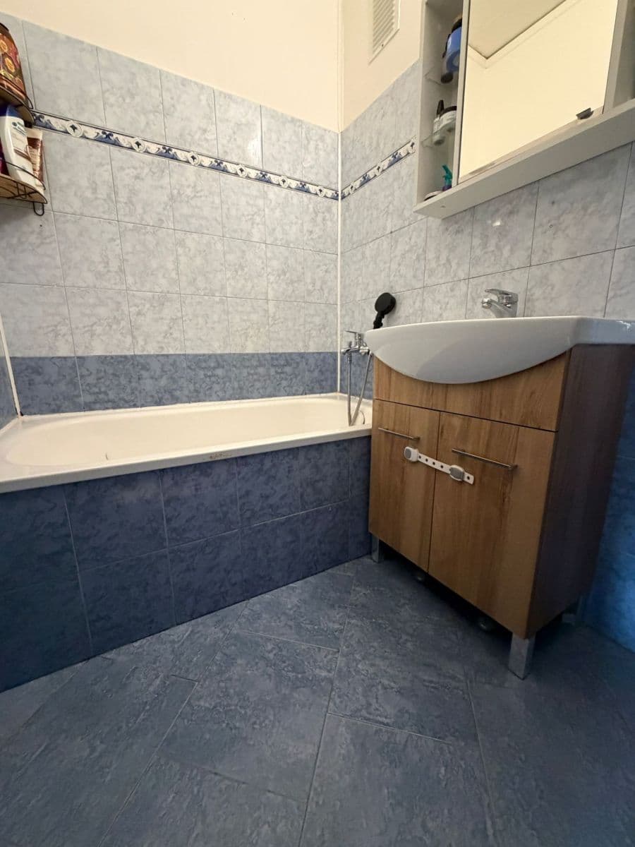Pronájem bytu 2+kk 41 m², Na Výsluní, Neratovice, Středočeský kraj Pronájem bytu 2+kk 41 m², Na Výsluní, Neratovice, Středočeský kraj