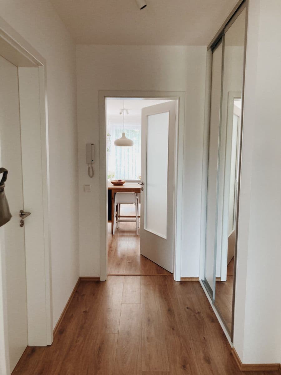 Pronájem bytu 2+kk 54 m², Benediktínská, Kladno, Středočeský kraj Pronájem bytu 2+kk 54 m², Benediktínská, Kladno, Středočeský kraj