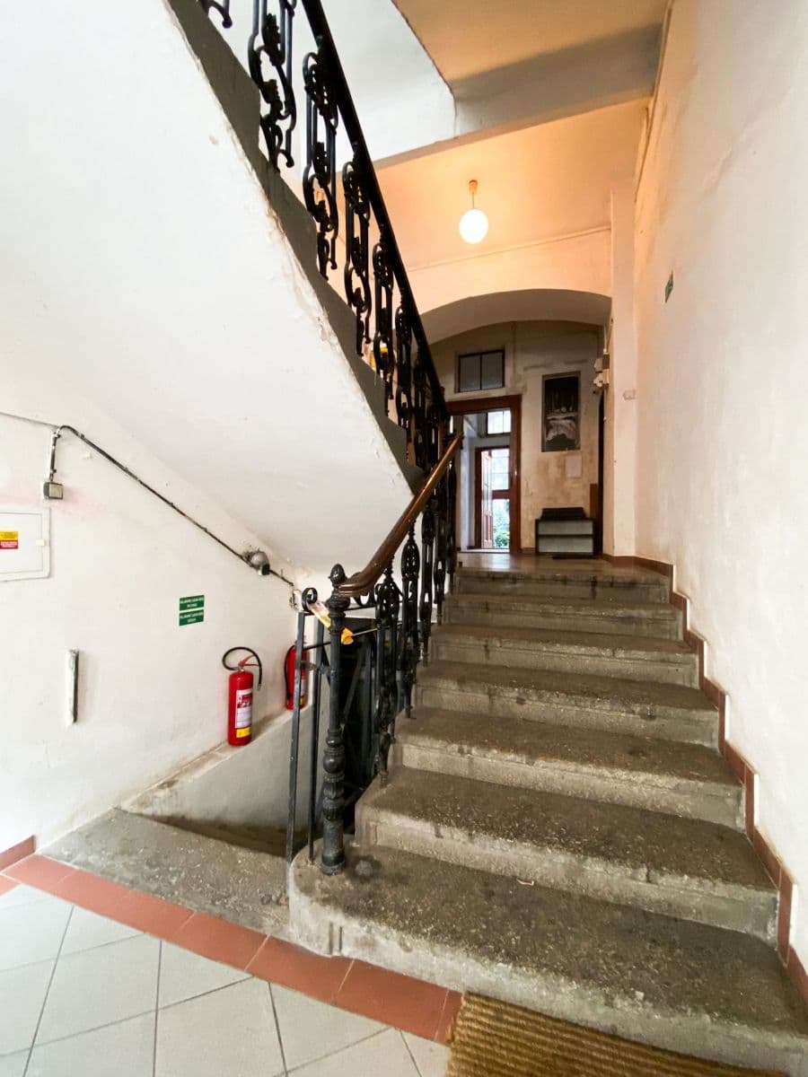 Pronájem bytu 2+kk 40 m², U Santošky, Praha, Praha Pronájem bytu 2+kk 40 m², U Santošky, Praha, Praha