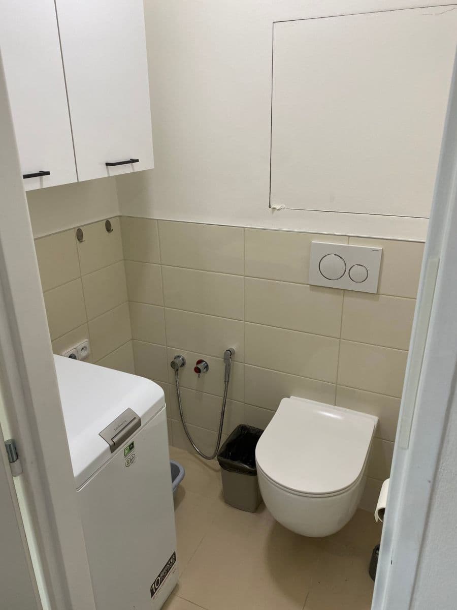 Pronájem bytu 3+1 71 m², Kytlická, Praha, Praha Pronájem bytu 3+1 71 m², Kytlická, Praha, Praha