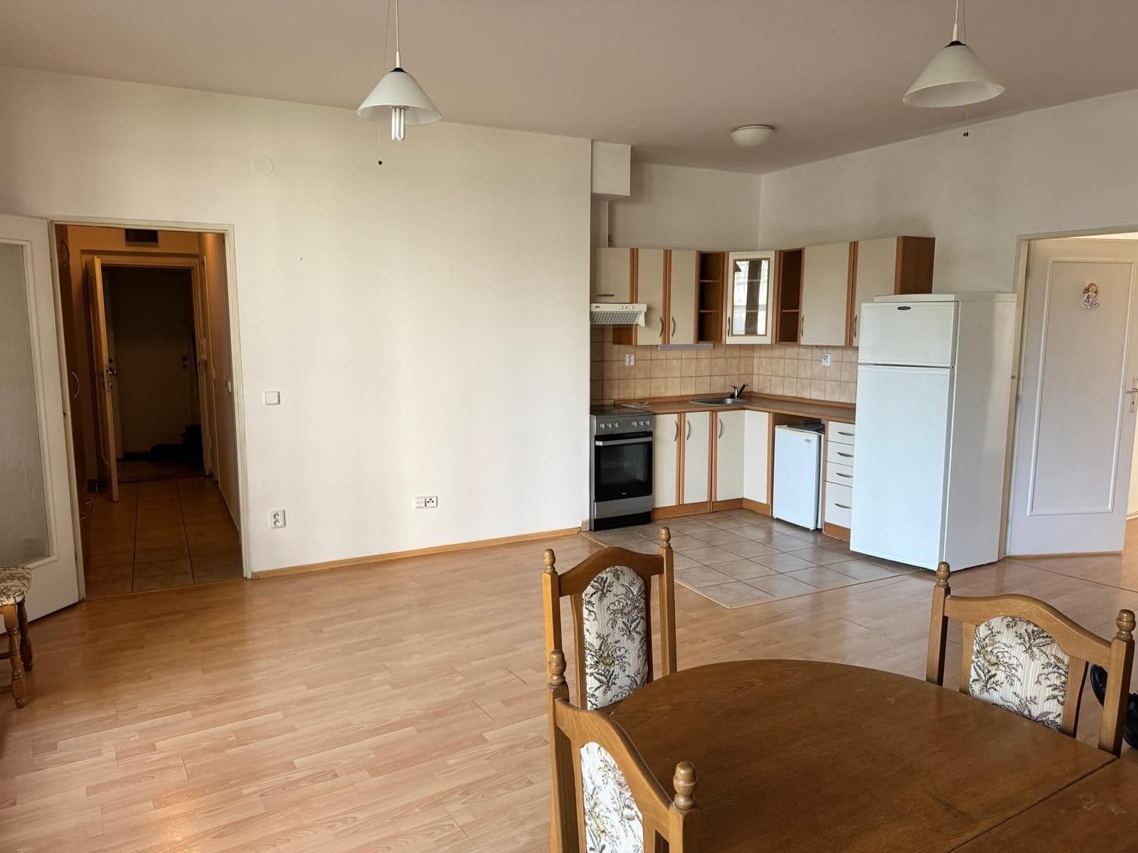 Pronájem bytu 2+kk 57 m², Za černým mostem, Praha, Praha Pronájem bytu 2+kk 57 m², Za černým mostem, Praha, Praha