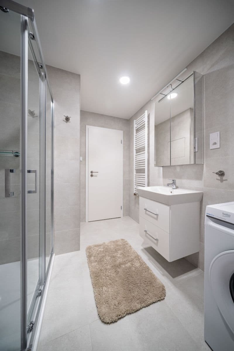 Pronájem bytu 1+kk 41 m², Gerstelova, Praha, Praha Pronájem bytu 1+kk 41 m², Gerstelova, Praha, Praha