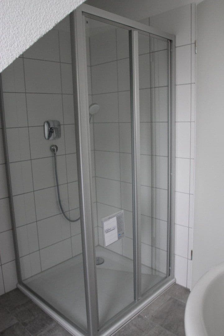 Pronájem bytu 2+kk 85 m², Reutlingen, Bádensko-Württembersko Pronájem bytu 2+kk 85 m², Reutlingen, Bádensko-Württembersko