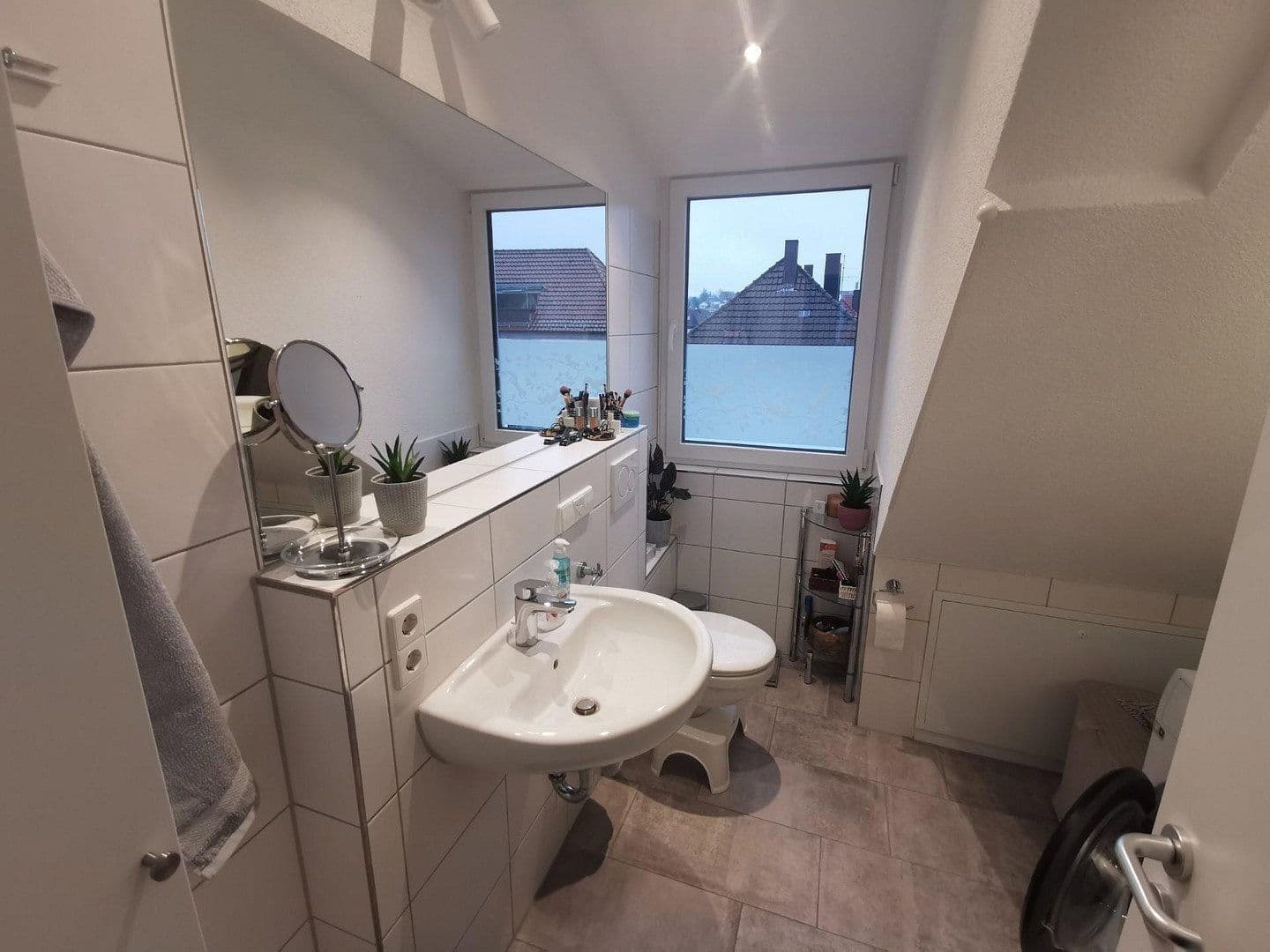 Pronájem bytu 2+kk 85 m², Reutlingen, Bádensko-Württembersko Pronájem bytu 2+kk 85 m², Reutlingen, Bádensko-Württembersko