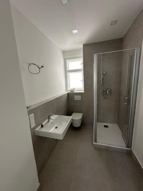 Pronájem bytu 3+1 90 m², Waldstromerstr. 18, Nürnberg, Bavorsko Pronájem bytu 3+1 90 m², Waldstromerstr. 18, Nürnberg, Bavorsko
