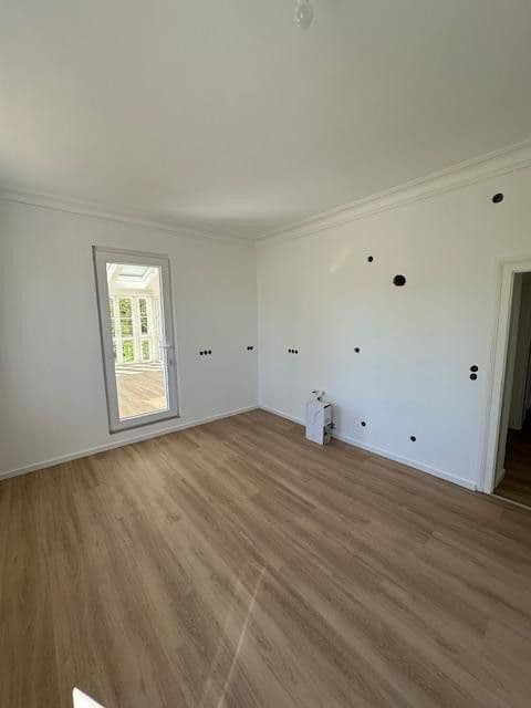 Pronájem bytu 3+1 90 m², Waldstromerstr. 18, Nürnberg, Bavorsko Pronájem bytu 3+1 90 m², Waldstromerstr. 18, Nürnberg, Bavorsko