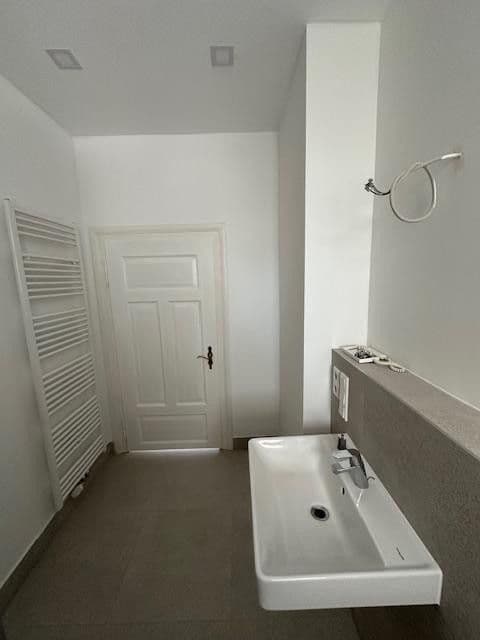 Pronájem bytu 3+1 90 m², Waldstromerstr. 18, Nürnberg, Bavorsko Pronájem bytu 3+1 90 m², Waldstromerstr. 18, Nürnberg, Bavorsko