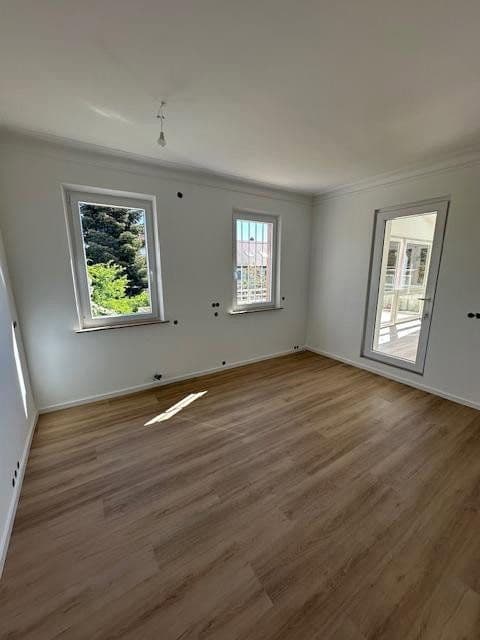 Pronájem bytu 3+1 90 m², Waldstromerstr. 18, Nürnberg, Bavorsko Pronájem bytu 3+1 90 m², Waldstromerstr. 18, Nürnberg, Bavorsko