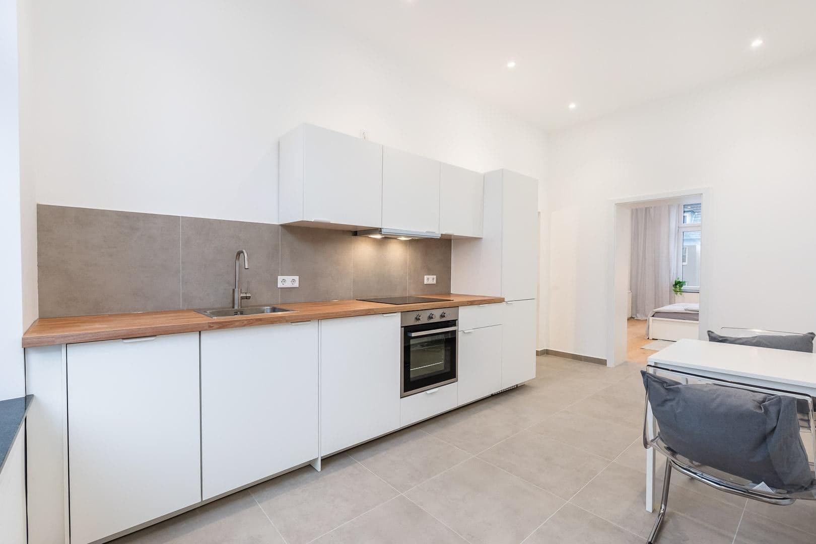 Pronájem bytu 20 m², Düsseldorf, Severní Porýní-Vestfálsko Pronájem bytu 20 m², Düsseldorf, Severní Porýní-Vestfálsko