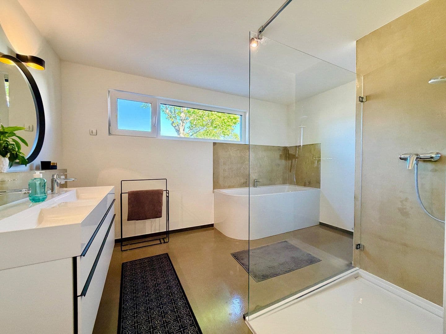 Prodej domu 211 m², pozemek 615 m², Fürstenwalde nad Sprévou, Braniborsko Prodej domu 211 m², pozemek 615 m², Fürstenwalde nad Sprévou, Braniborsko