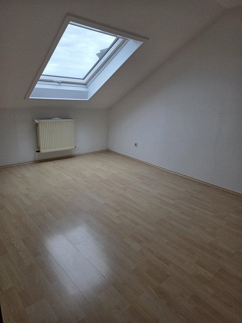 Pronájem bytu 3+1 65 m², Landau, Porýní-Falc Pronájem bytu 3+1 65 m², Landau, Porýní-Falc