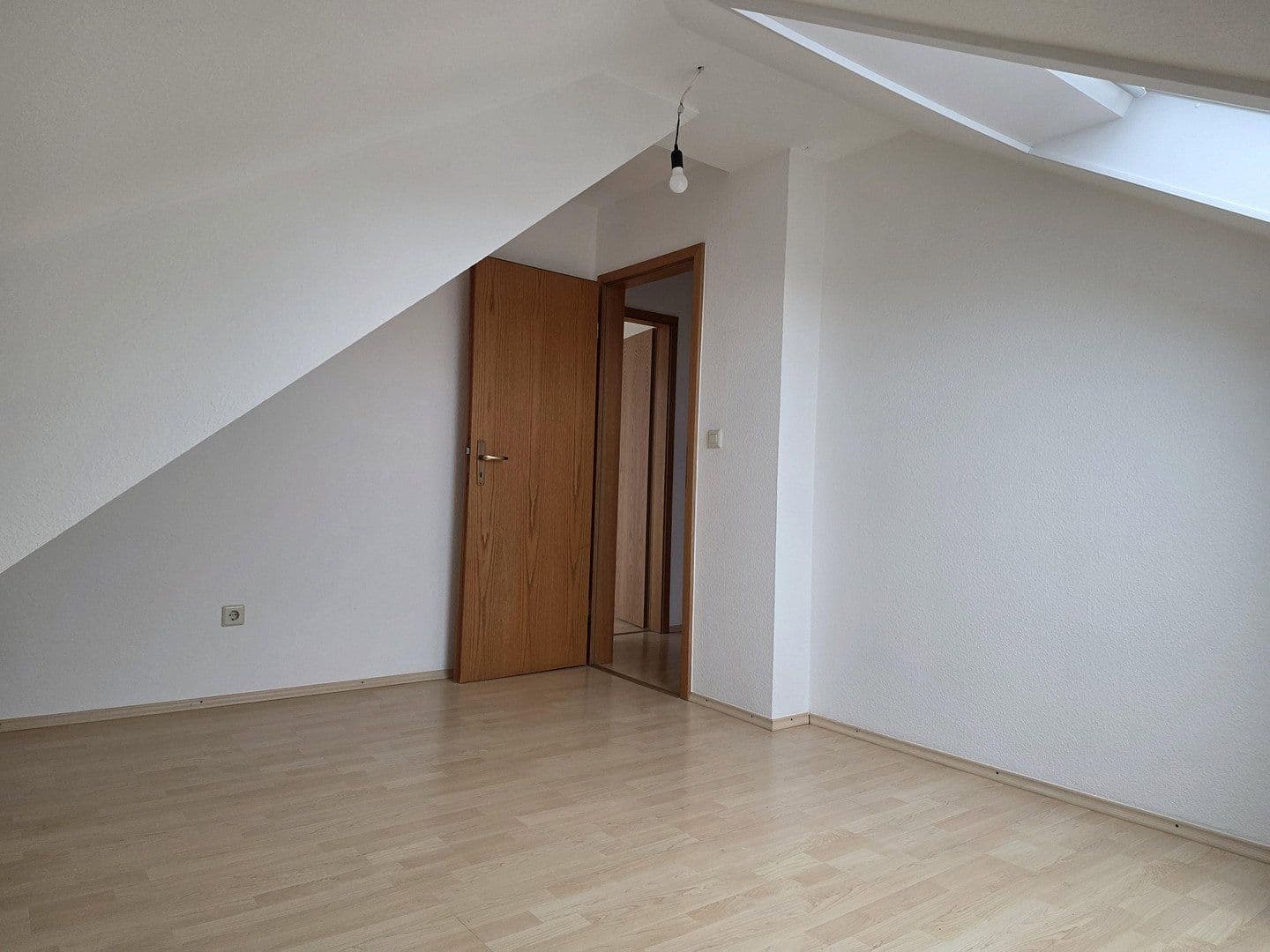 Pronájem bytu 3+1 65 m², Landau, Porýní-Falc Pronájem bytu 3+1 65 m², Landau, Porýní-Falc