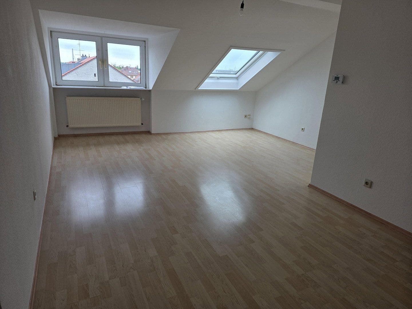 Pronájem bytu 3+1 65 m², Landau, Porýní-Falc Pronájem bytu 3+1 65 m², Landau, Porýní-Falc