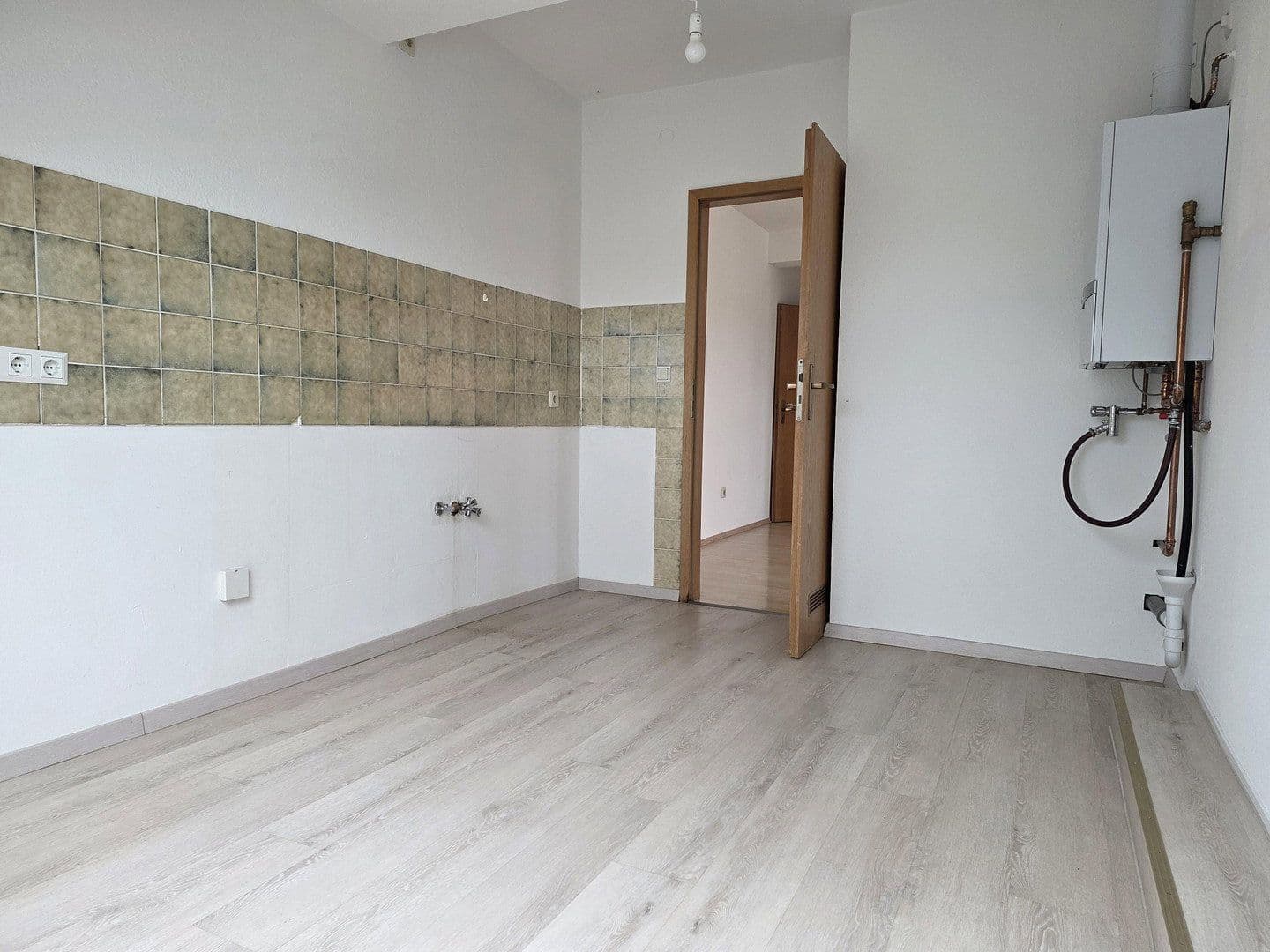 Pronájem bytu 3+1 65 m², Landau, Porýní-Falc Pronájem bytu 3+1 65 m², Landau, Porýní-Falc