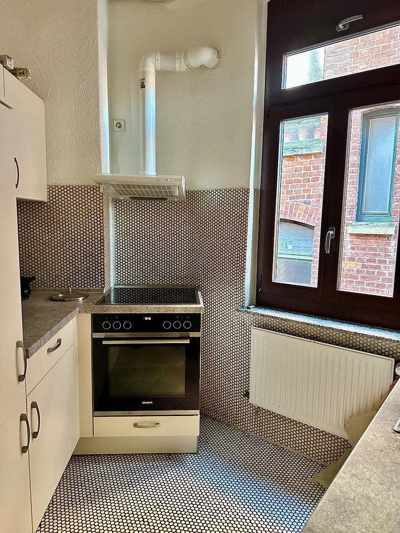 Pronájem bytu 4+1 80 m², Stuttgart, Bádensko-Württembersko Pronájem bytu 4+1 80 m², Stuttgart, Bádensko-Württembersko