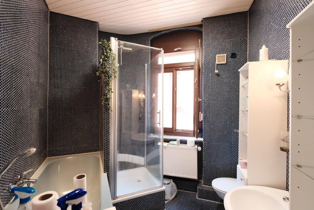 Pronájem bytu 4+1 80 m², Stuttgart, Bádensko-Württembersko Pronájem bytu 4+1 80 m², Stuttgart, Bádensko-Württembersko