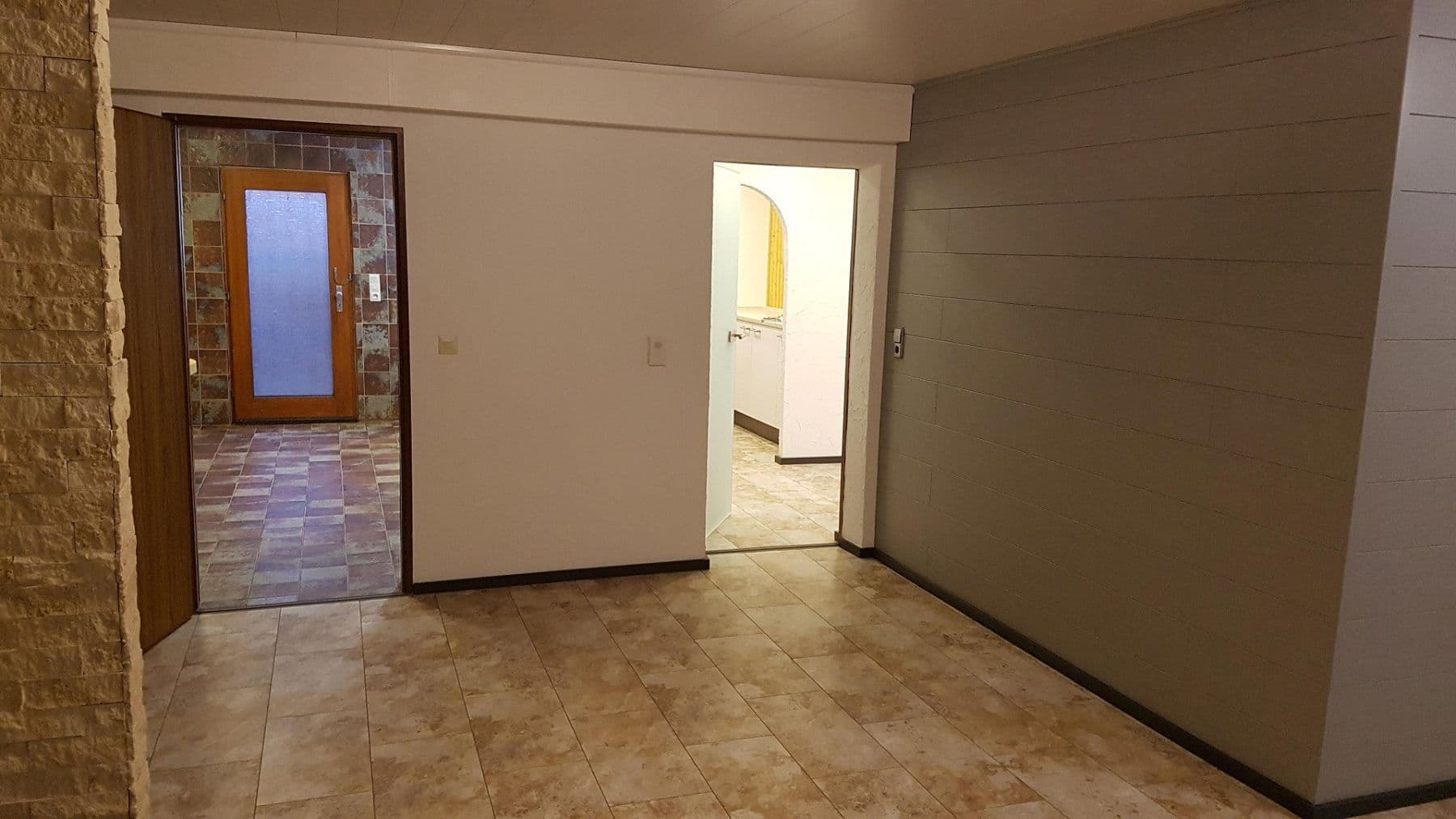 Pronájem bytu 3+1 100 m², Böbingen an der Rems, Bádensko-Württembersko Pronájem bytu 3+1 100 m², Böbingen an der Rems, Bádensko-Württembersko
