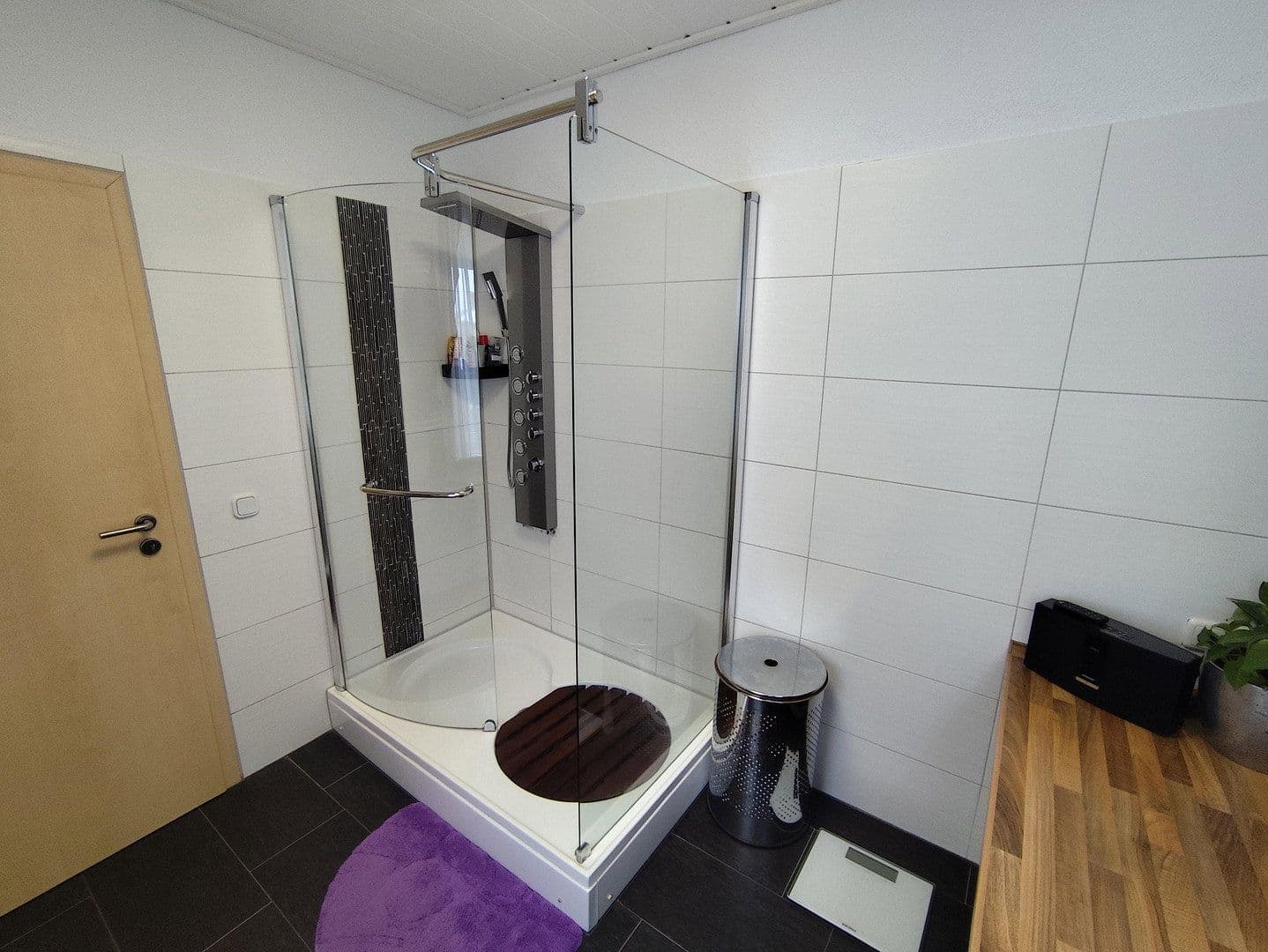 Prodej domu 148 m², pozemek 906 m², Waldstraße 2, Münchenbernsdorf, Durynsko Prodej domu 148 m², pozemek 906 m², Waldstraße 2, Münchenbernsdorf, Durynsko