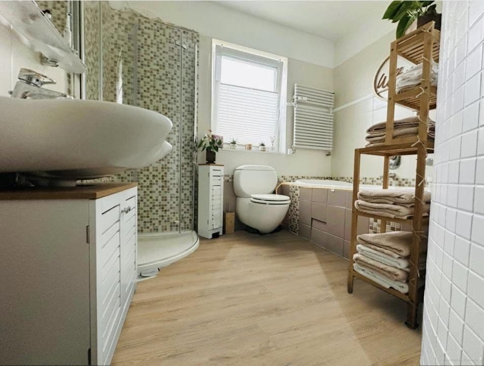 Prodej bytu 3+1 74 m², Berlin, Berlín Prodej bytu 3+1 74 m², Berlin, Berlín