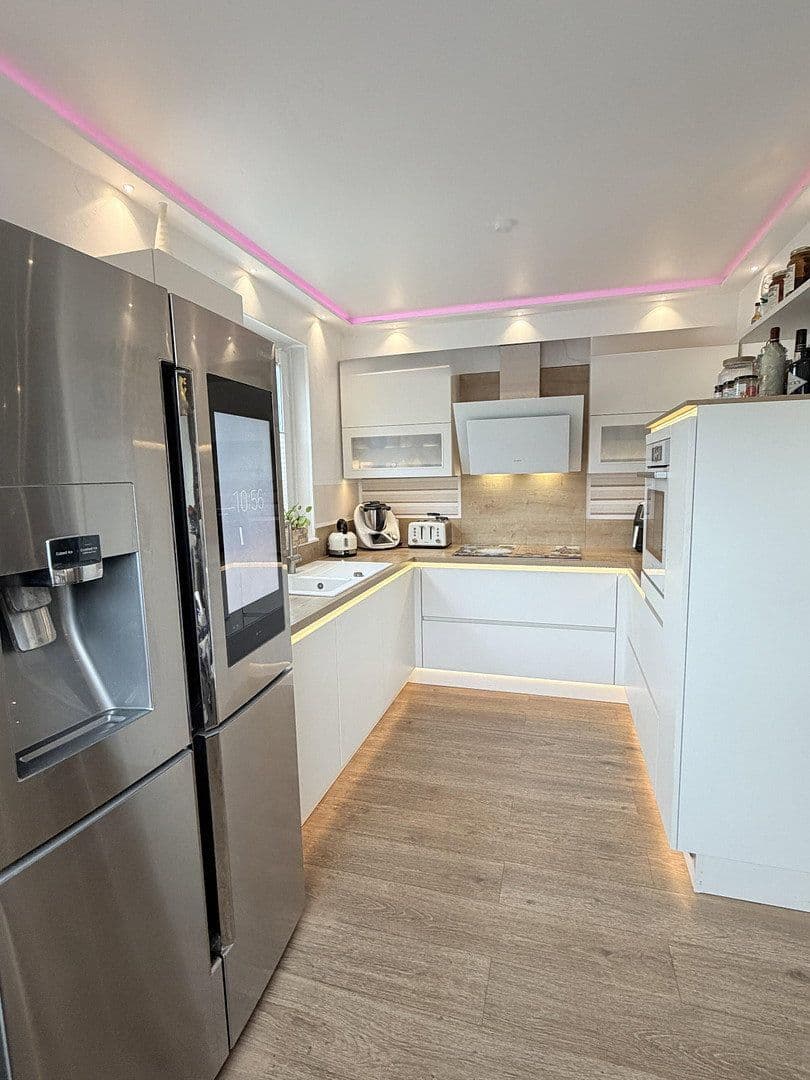 Prodej bytu 3+1 74 m², Berlin, Berlín Prodej bytu 3+1 74 m², Berlin, Berlín