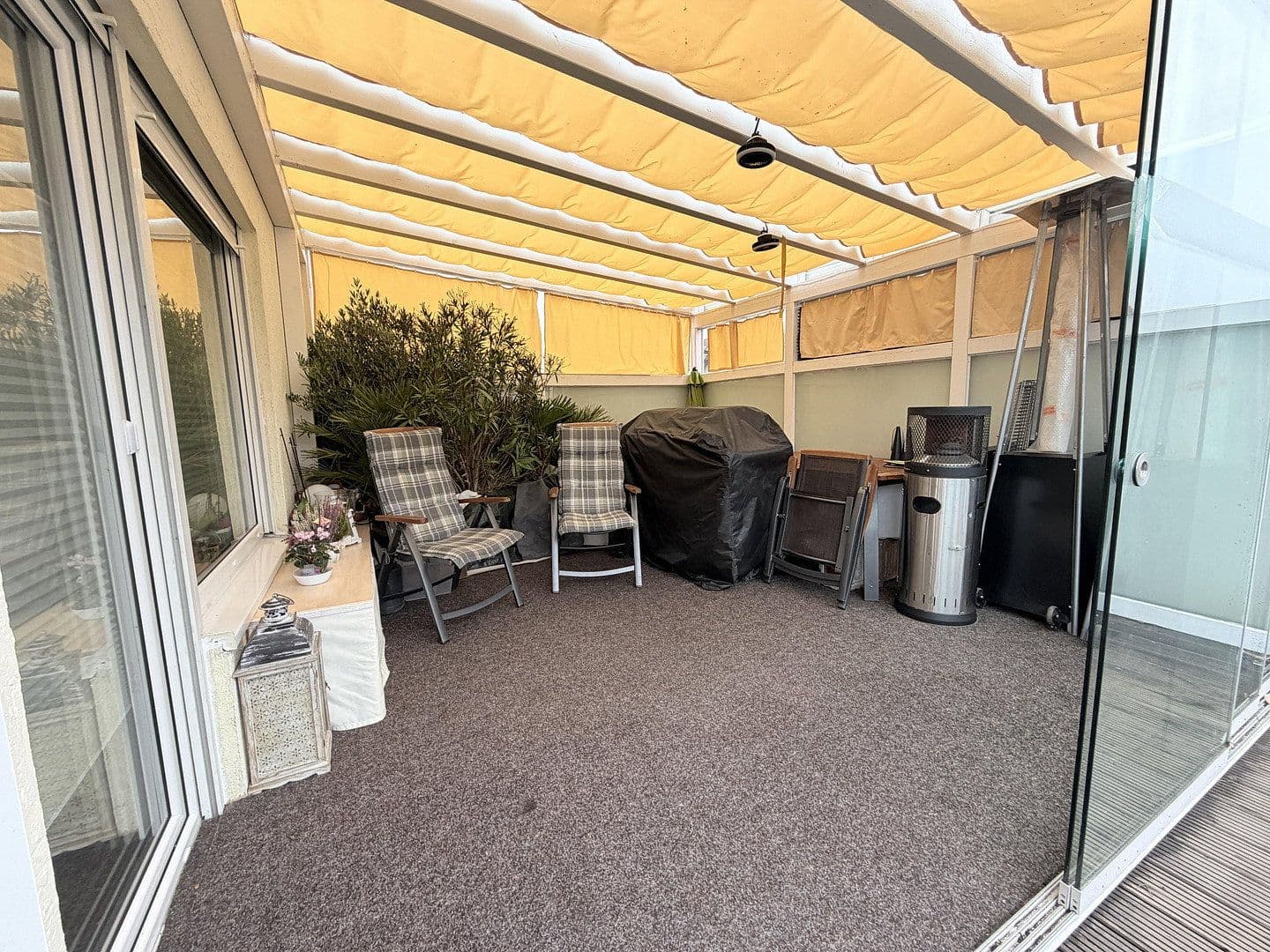 Prodej bytu 3+1 74 m², Berlin, Berlín Prodej bytu 3+1 74 m², Berlin, Berlín