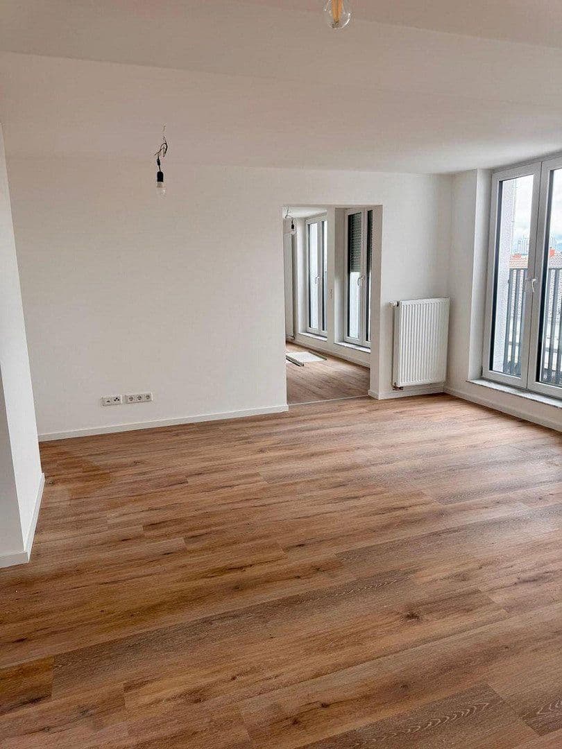 Pronájem bytu 3+1 82 m², Offenbach am Main, Hessen Pronájem bytu 3+1 82 m², Offenbach am Main, Hessen