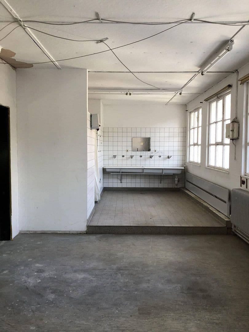 Pronájem nebytového prostoru 1 m², Mittenfeldstr. 6, Göppingen, Bádensko-Württembersko Pronájem nebytového prostoru 1 m², Mittenfeldstr. 6, Göppingen, Bádensko-Württembersko