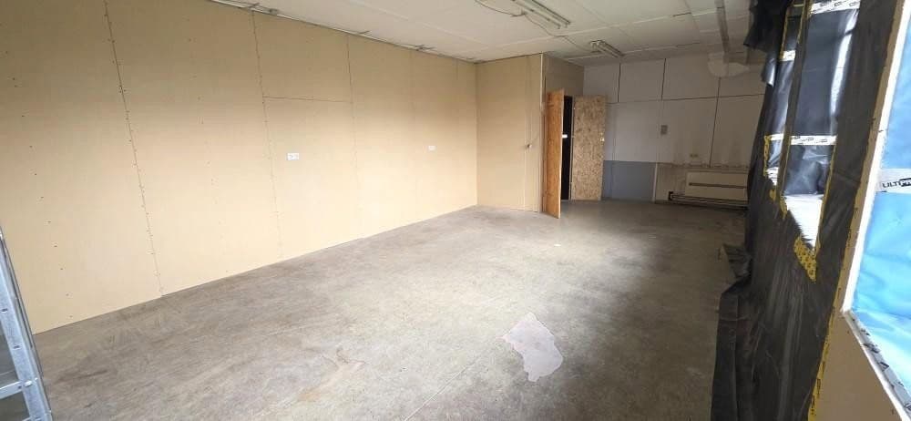 Pronájem nebytového prostoru 1 m², Mittenfeldstr. 6, Göppingen, Bádensko-Württembersko Pronájem nebytového prostoru 1 m², Mittenfeldstr. 6, Göppingen, Bádensko-Württembersko