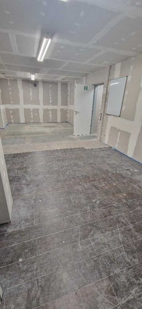 Pronájem nebytového prostoru 1 m², Mittenfeldstr. 6, Göppingen, Bádensko-Württembersko Pronájem nebytového prostoru 1 m², Mittenfeldstr. 6, Göppingen, Bádensko-Württembersko