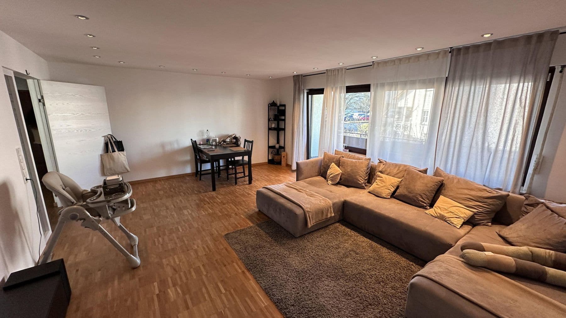 Prodej bytu 3+1 95 m², Kleiststrasse 8, Tamm, Bádensko-Württembersko Prodej bytu 3+1 95 m², Kleiststrasse 8, Tamm, Bádensko-Württembersko