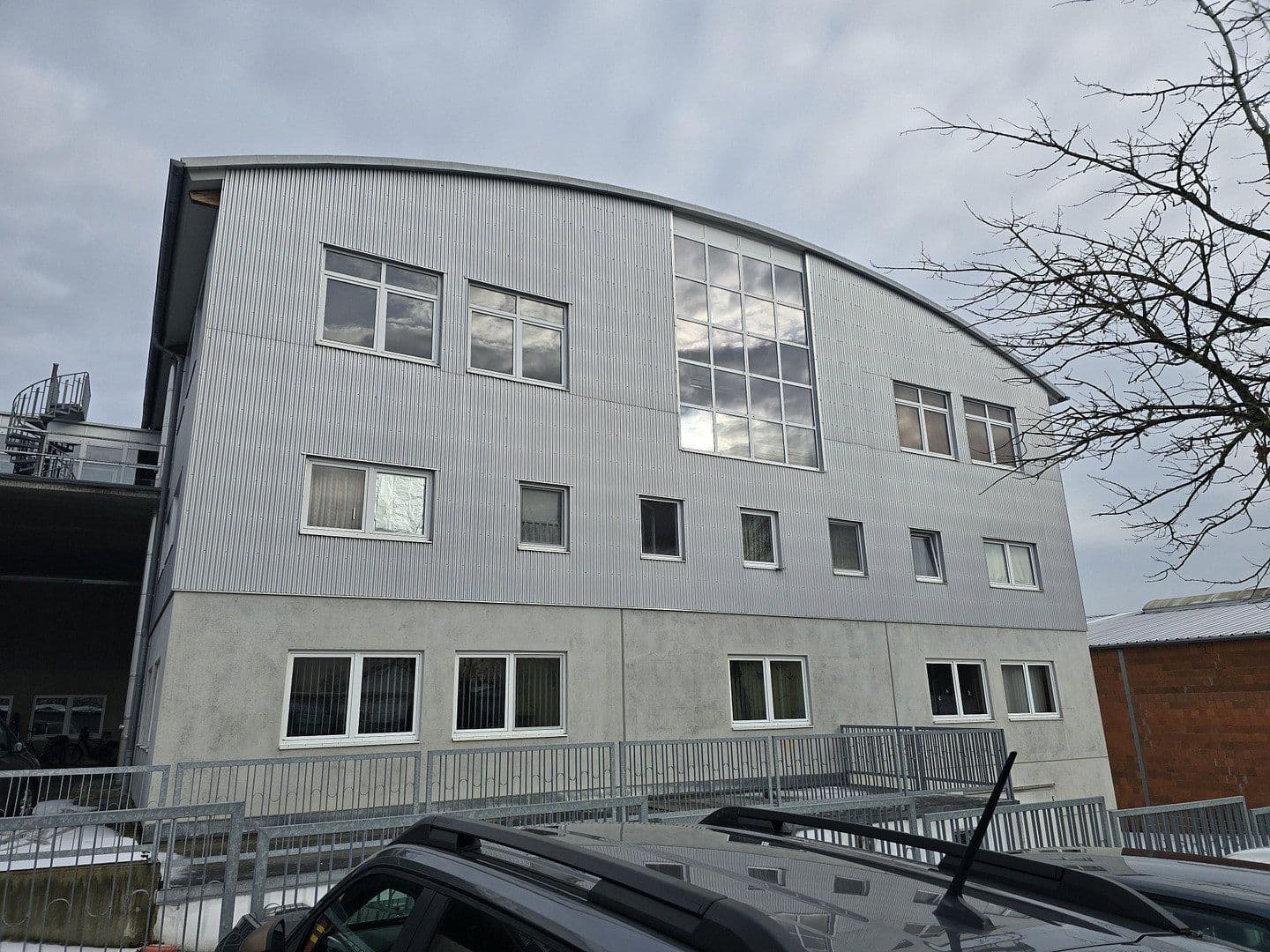 Pronájem nebytového prostoru 1.402 m², Egelseestr. 13, Singen (Hohentwiel), Bádensko-Württembersko Pronájem nebytového prostoru 1.402 m², Egelseestr. 13, Singen (Hohentwiel), Bádensko-Württembersko