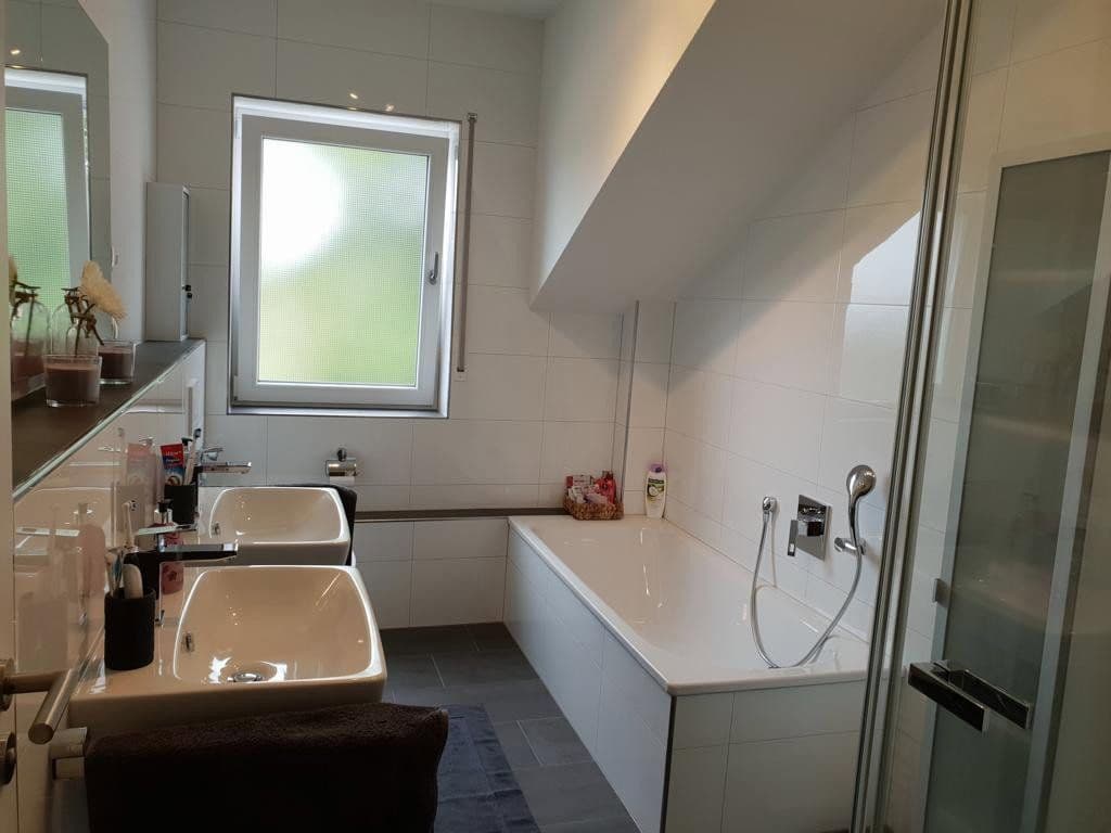 Pronájem bytu 4+1 91 m², Baden-Baden, Bádensko-Württembersko Pronájem bytu 4+1 91 m², Baden-Baden, Bádensko-Württembersko