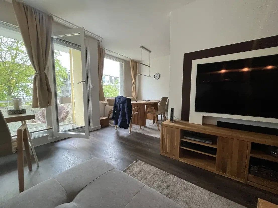 Pronájem bytu 2+1 61 m², Berlin, Berlín Pronájem bytu 2+1 61 m², Berlin, Berlín