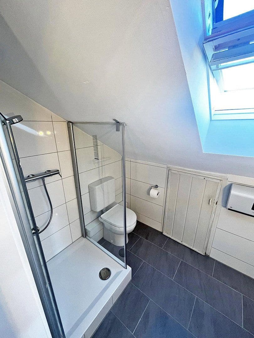 Pronájem bytu 1+kk 38 m², Ostfildern, Bádensko-Württembersko Pronájem bytu 1+kk 38 m², Ostfildern, Bádensko-Württembersko