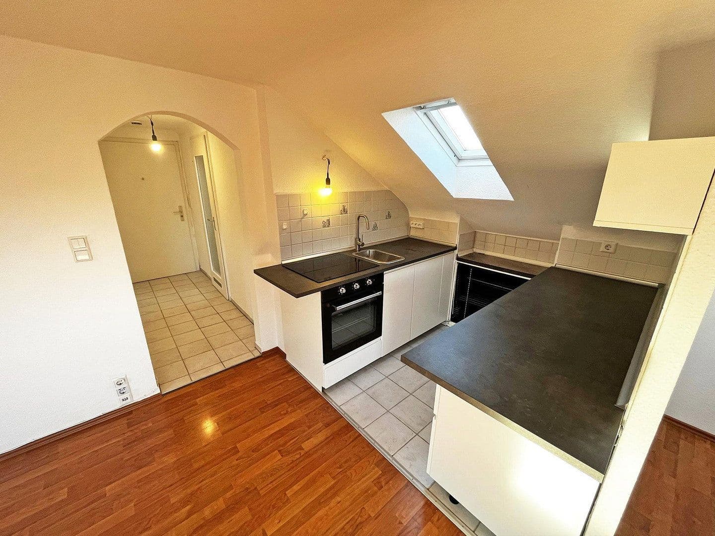 Pronájem bytu 1+kk 38 m², Ostfildern, Bádensko-Württembersko Pronájem bytu 1+kk 38 m², Ostfildern, Bádensko-Württembersko