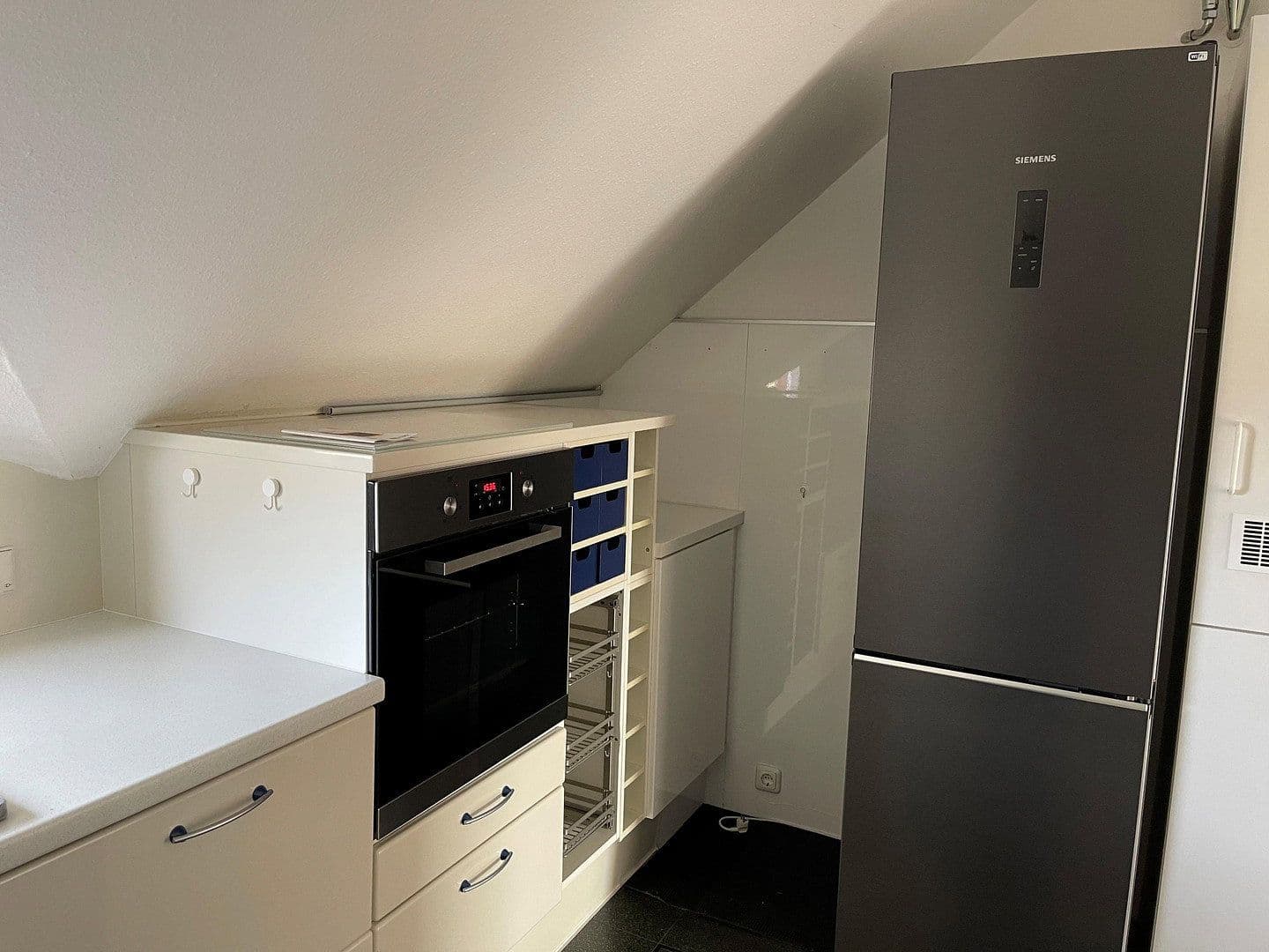 Prodej bytu 3+1 74 m², Arndtstr. 11, Schwelm, Severní Porýní-Vestfálsko Prodej bytu 3+1 74 m², Arndtstr. 11, Schwelm, Severní Porýní-Vestfálsko