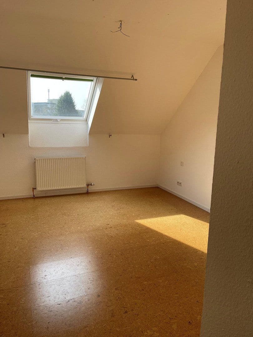 Prodej bytu 3+1 74 m², Arndtstr. 11, Schwelm, Severní Porýní-Vestfálsko Prodej bytu 3+1 74 m², Arndtstr. 11, Schwelm, Severní Porýní-Vestfálsko