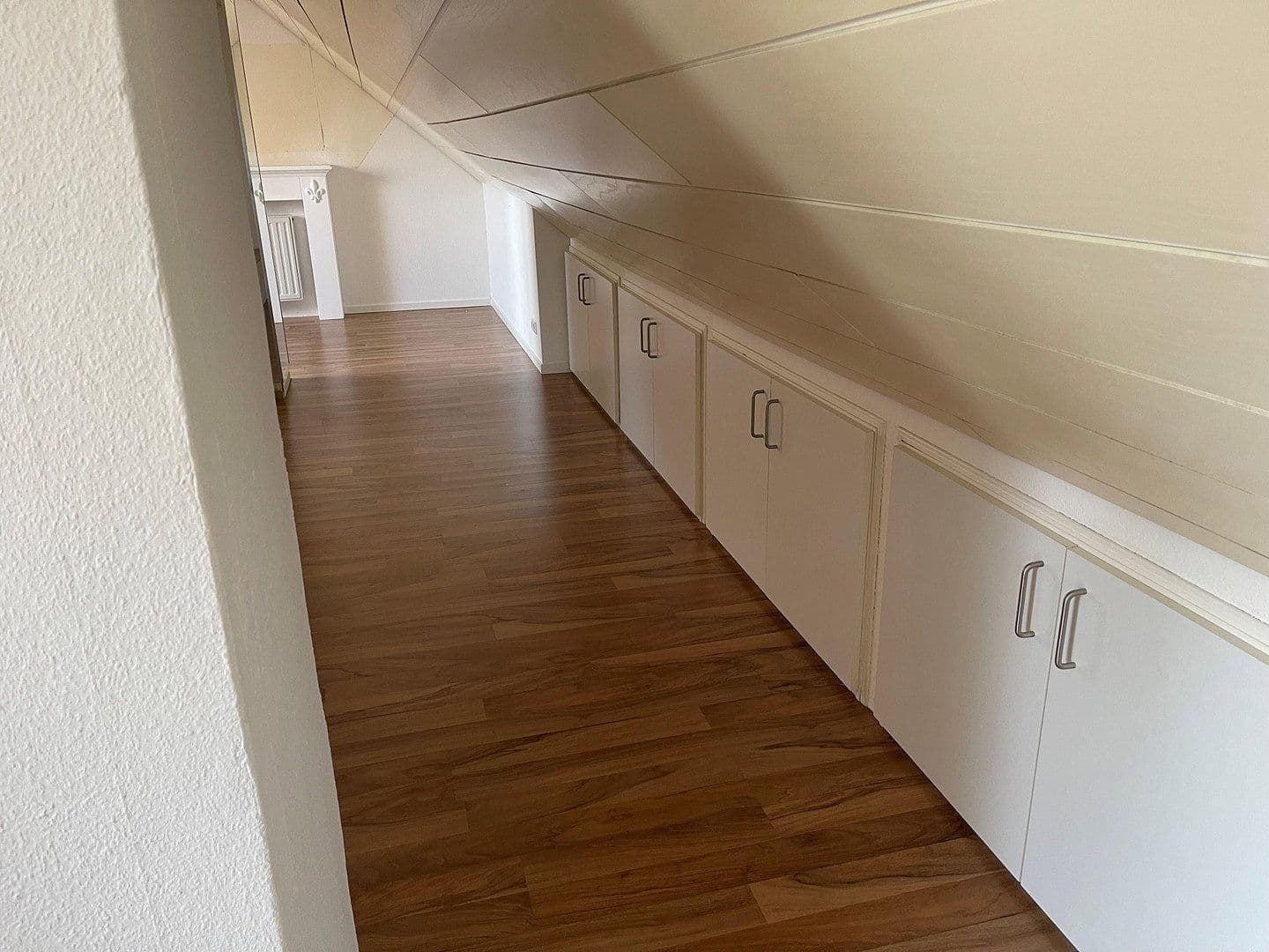 Prodej bytu 3+1 74 m², Arndtstr. 11, Schwelm, Severní Porýní-Vestfálsko Prodej bytu 3+1 74 m², Arndtstr. 11, Schwelm, Severní Porýní-Vestfálsko
