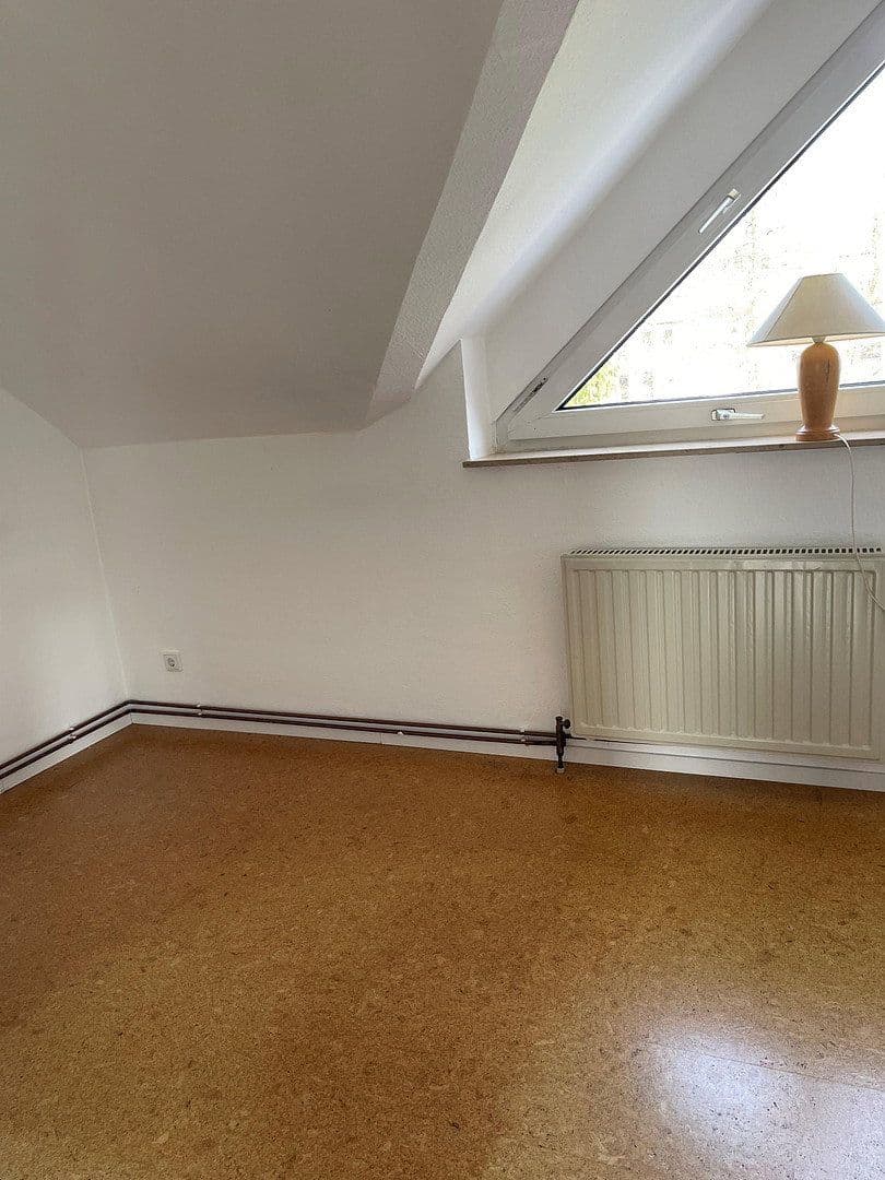 Prodej bytu 3+1 74 m², Arndtstr. 11, Schwelm, Severní Porýní-Vestfálsko Prodej bytu 3+1 74 m², Arndtstr. 11, Schwelm, Severní Porýní-Vestfálsko